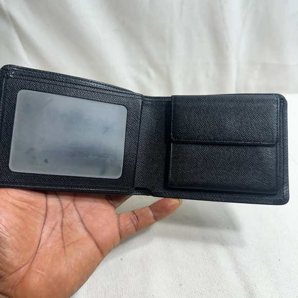 Louis Vuitton Wallet - Picture 7 of 11